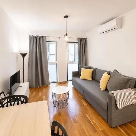Historic Charm - Prime Location & Parking Apartamento Lisboa