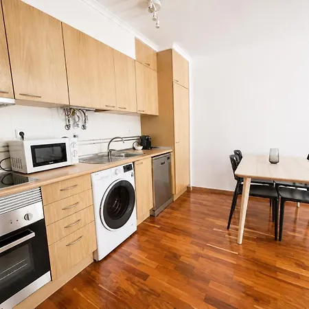 Historic Charm - Prime Location & Parking Lisboa